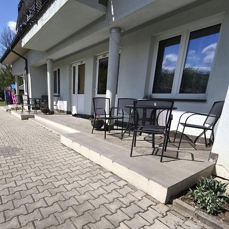 Apartaments Gory Niedzica Zamek Exterior foto